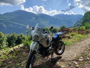 BMW R1200GS UNIT GARAGE