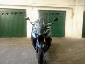 YAMAHA TMAX 560 TECH MAX NERO