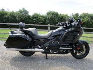 HONDA GL1800 GOLD WING TOURING 1832 CC