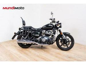 ROYAL ENFIELD SUPER METEOR 650 - 2023