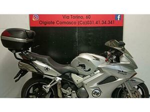 VENDO HONDA VFR 800 (2002 - 05) USATA A OLGIATE COMASCO (CODICE 9774707) - MOTO.IT