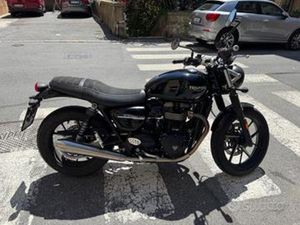 TRIUMPH STREET TWIN - 2019