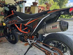 KTM 690 SMC R