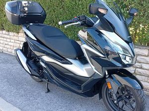 HONDA FORZA 330 CM3 LED, KEYLESS, ABS, EL, PODESIV VJETROBRAN, KOFER.., 2021 GOD.