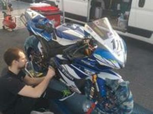 YAMAHA YZF R1 - 2009