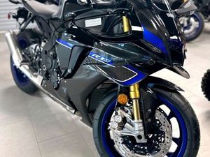 YAMAHA YZF-R1M - YEAR END SALES EVENT! 2025