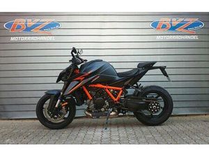 KTM 1390 SUPER DUKE R EVO TECH PAC