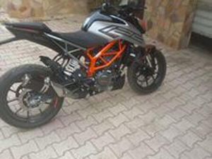 KTM DUKE 125