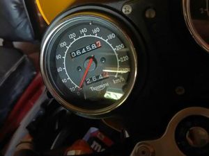 TRIUMPH THUNDERBIRD SPORT 900