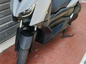 YAMAHA X-MAX 300 GRIGIO