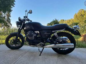 MOTO GUZZI V 7 STONE NERO