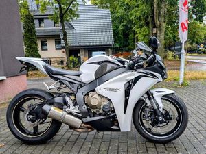 HONDA CBR 1000 RR SC59 ARROW +TÜV NEU +REIFEN NEU