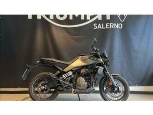 VENDO HUSQVARNA SVARTPILEN 401 (2024 - 25) USATA A SALERNO (CODICE 9777721) - MOTO.IT