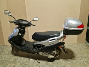 SCOOTER 150 CC
