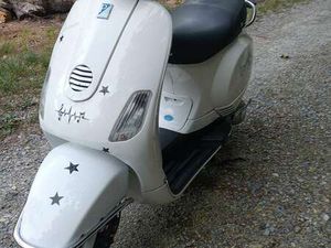 PIAGGIO VESPA LX 150 BIANCO
