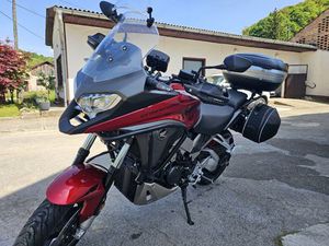 HONDA VFR 800 X 2015 G.REGISTRIRAN, SERVISIRAN, NEMA ULAGANJA, 2015 GOD.