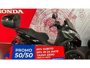 VENDO PIAGGIO MP3 300 ABS HPE (2021 - 24) USATA A CALVI (CODICE 9778553) - MOTO.IT