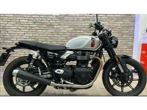 VENDO TRIUMPH SPEED TWIN 900 (2025) USATA A ROMA (CODICE 9778809) - MOTO.IT