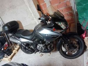 SUZUKI V-STROM 650 GRIGIO