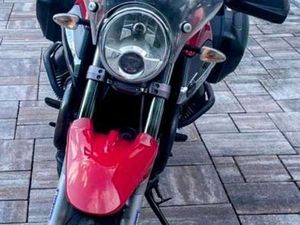 MOTO GUZZI BREVA 1100 ROSSO