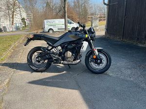 HUSQVARNA SVARTPILEN 401