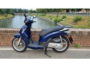 VENDO KYMCO PEOPLE 200 S (2005 - 06) USATA A CHIVASSO (CODICE 9779634) - MOTO.IT