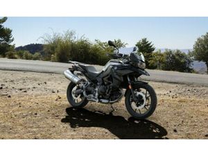 F 800 GS TRIPLE BLACK MIT 35 KW UND TIEFERLEGUNG AB WERK