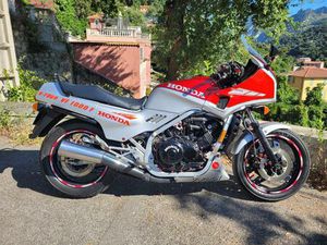 HONDA VF 1000 F DE 1987 À VENDRE - MOTO ANCIENNE DE COLLECTION