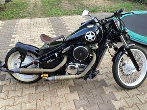 ② KAWASAKI VN800 CUSTOM BOBBER MET AANHANGWAGEN