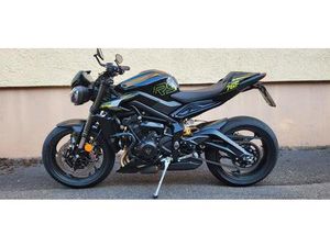 TRIUMPH STREET TRIPLE 765 RS , SAISONENDESCHNÄPPCHEN