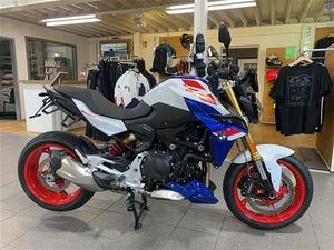 BMW F 900 R TIEFER GELEGT, TIEFE SITZBANK