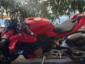 DUCATI STREETFIGHTER V4 - 2025