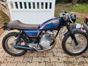 HONDA CM 125 CAFE RACER SCRAMBLER