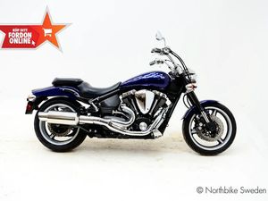 YAMAHA XV1700 1 • 2004