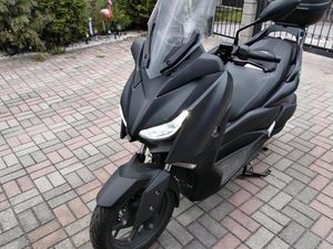 YAMAHA XMAX 300