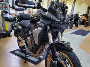 QJMOTOR SRT 700 SX MOTORRAD
