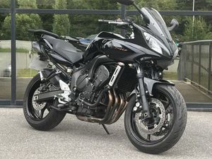 YAMAHA FZ6 (98CV) 2007 600 CM3 | MOTO ROADSTER | 29 439 KM | NOIR | 95700 ROISSY EN FRANCE
