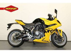 SUZUKI GSX 8R ZWART