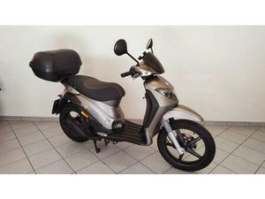 VENDO PIAGGIO LIBERTY S 200 (2006) USATA A CAVOUR (CODICE 9783768) - MOTO.IT