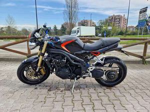 TRIUMPH SPEED TRIPLE 1050 NERO