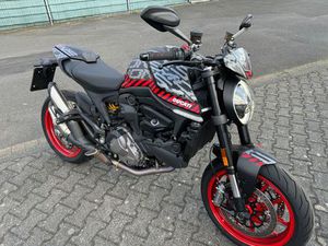 DUCATI MONSTER 937 PLUS