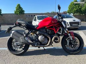DUCATI MONSTER 821