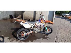 KTM 525 EXC SUPERMOTO FREIXO DE CIMA E DE BAIXO