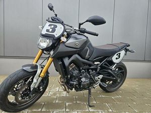 YAMAHA MT-09 ST