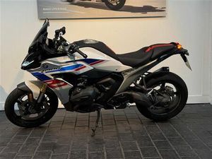 BMW R 1300 RS 1 HAND / TOP GEPFLEGT ALLE PAK