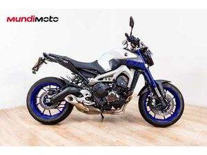 YAMAHA MT-09