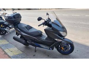 VENDO SUZUKI BURGMAN 400 (2022 - 24) USATA A VENTIMIGLIA (CODICE 9785121) - MOTO.IT