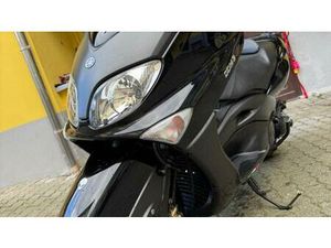 VENDO YAMAHA T-MAX 500 BLACK MAX (2006 - 07) USATA A SAMONE TO (CODICE 9784607) - MOTO.IT