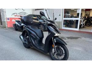 VENDO HONDA SH 150I SPORT (2022 - 23) USATA A ROMA (CODICE 9785335) - MOTO.IT