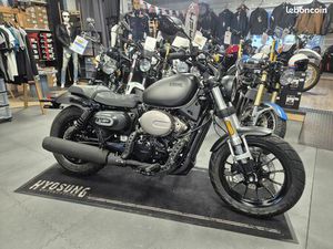 HYOSUNG GV 125 S EVO BOBBER NEUVE DESTOCKAGE